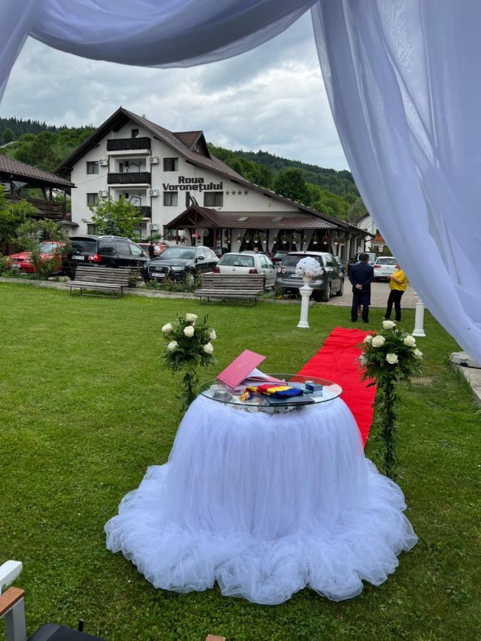 Hotel Roua Voronetului Hura-Humora Exteriér fotografie