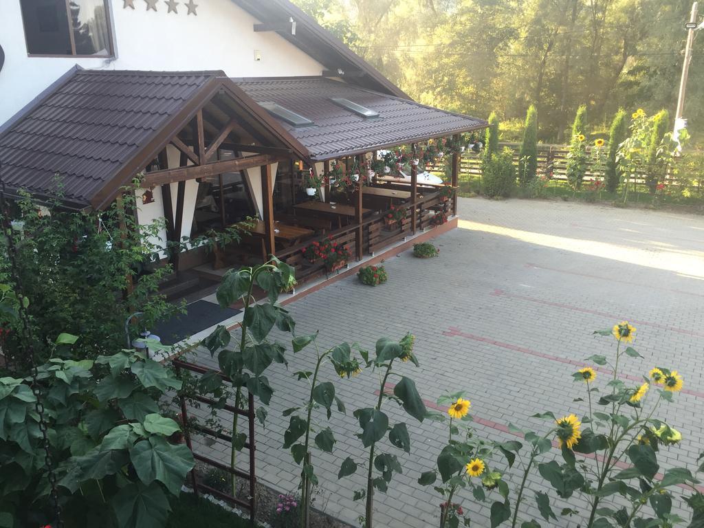 Hotel Roua Voronetului Hura-Humora Exteriér fotografie